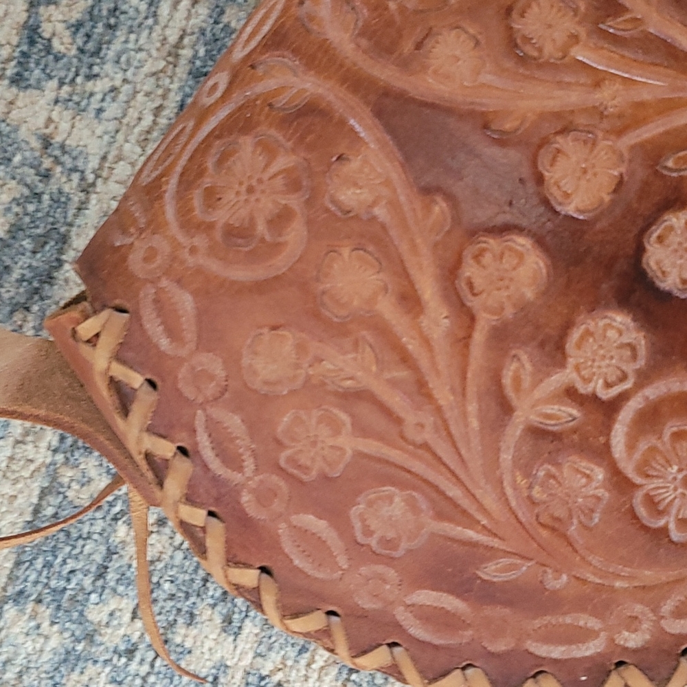 Hand Tooled Vintage Leather Bag - Picture 10 of 16
